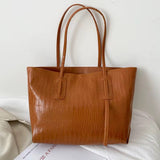 Qty: 50 New Women's Handbags & Purses