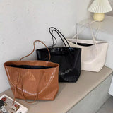 Qty: 50 New Women's Handbags & Purses
